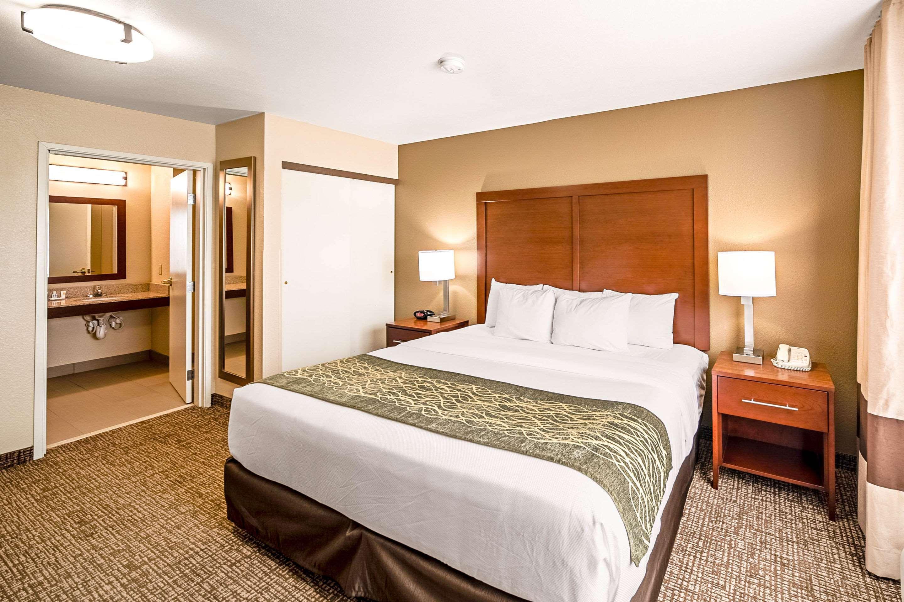 Comfort Inn & Suites Independence Экстерьер фото