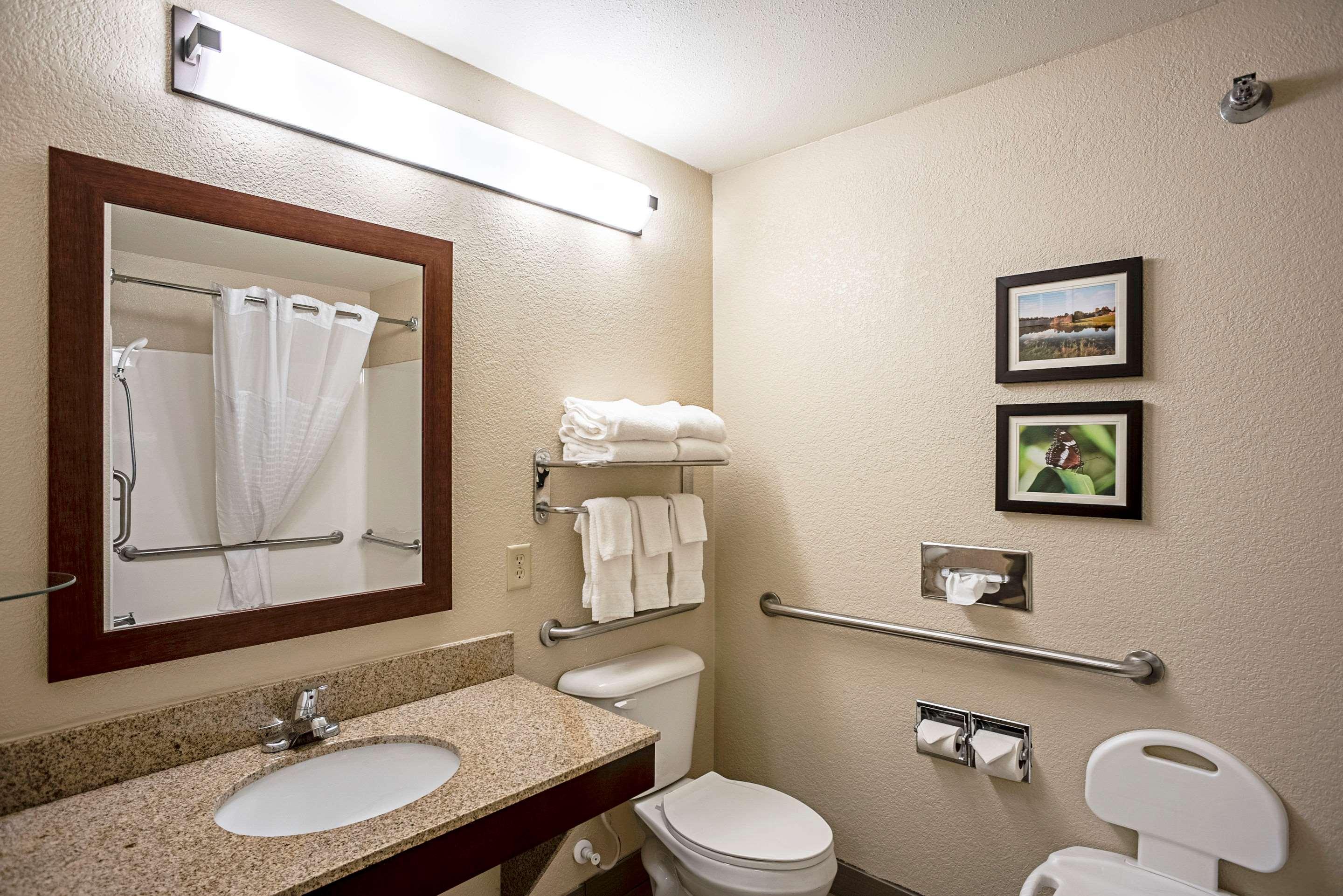 Comfort Inn & Suites Independence Экстерьер фото