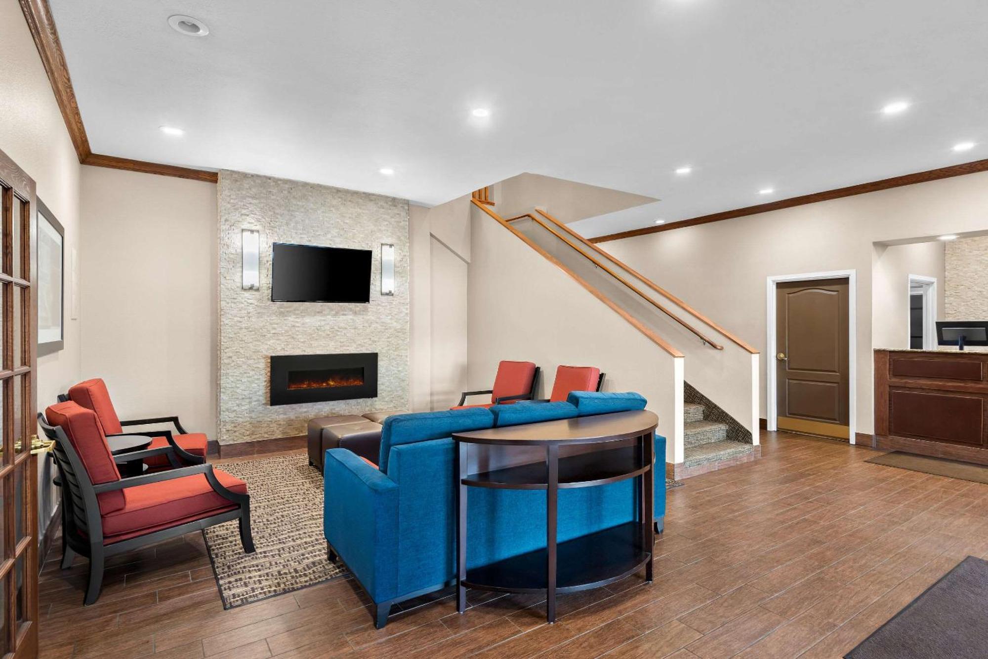Comfort Inn & Suites Independence Экстерьер фото